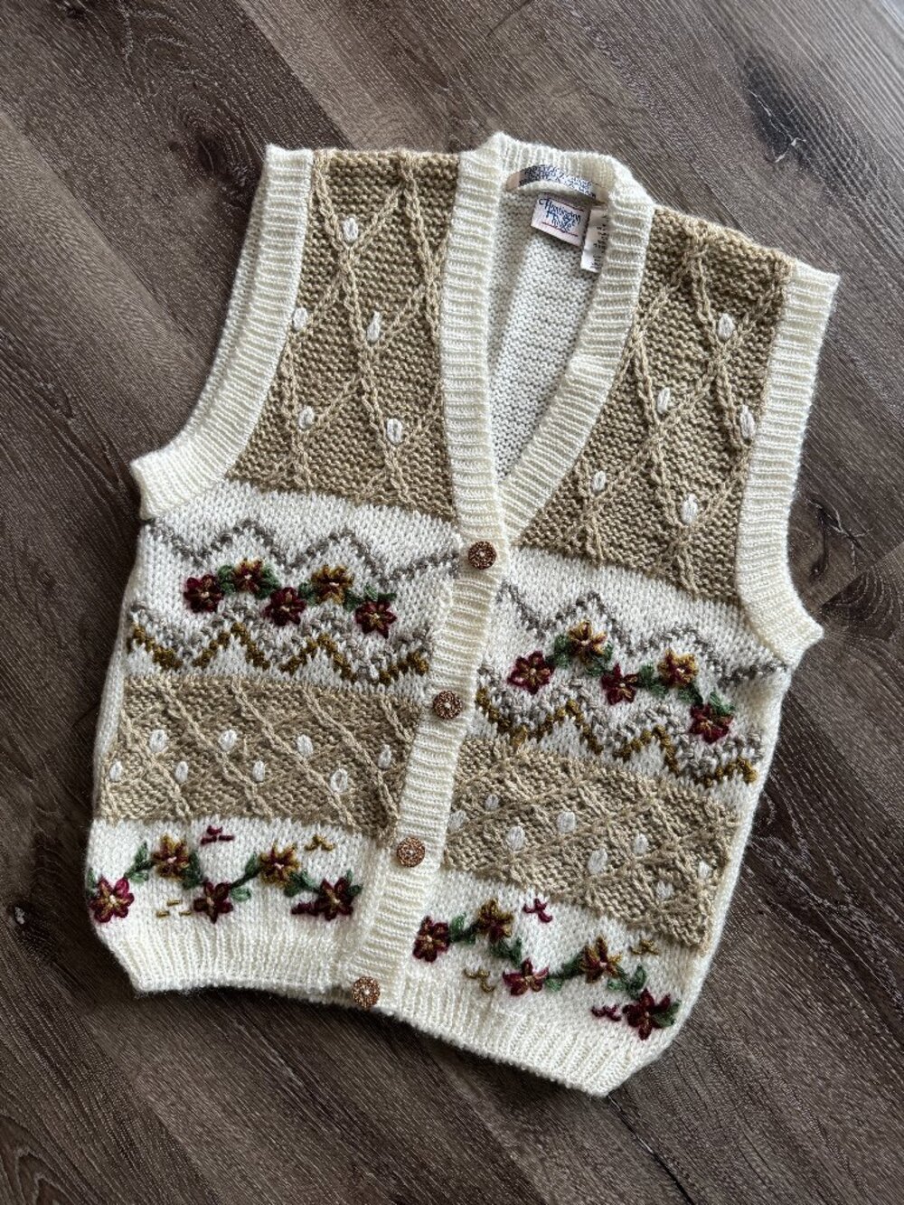 Vintage 90s Huntington Ridge Vest | Cream Hand Knit Floral Cottagecore Cardigan